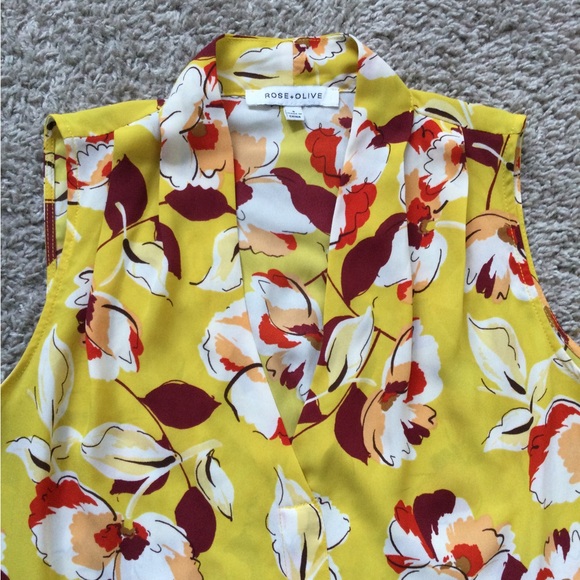 Rose + Olive Sleeveless Blouse - Picture 10 of 16